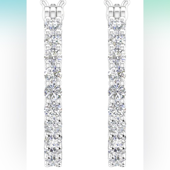 0.5 Carats Natural Diamond Hoop Earrings in 10K white gold - Picture 2 of 3